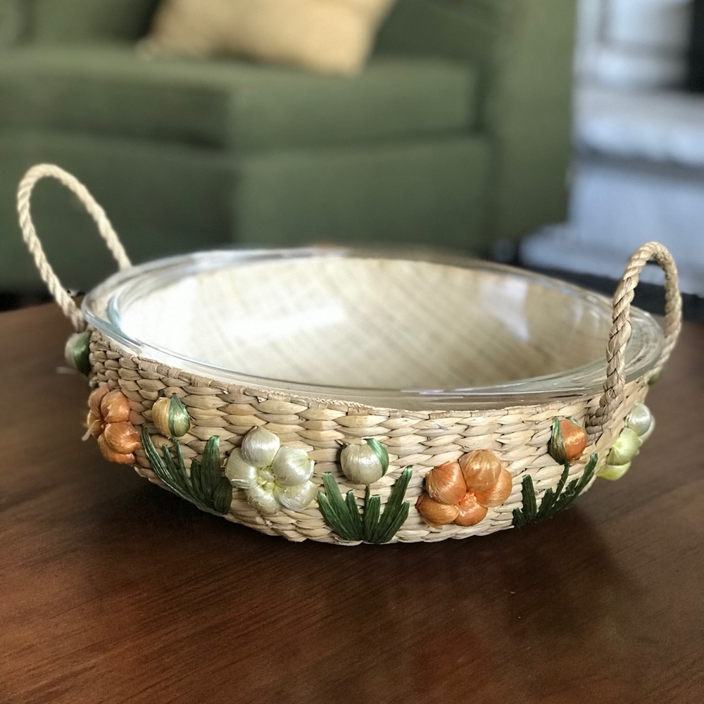 vintage wicker basket w/glass bowl insert